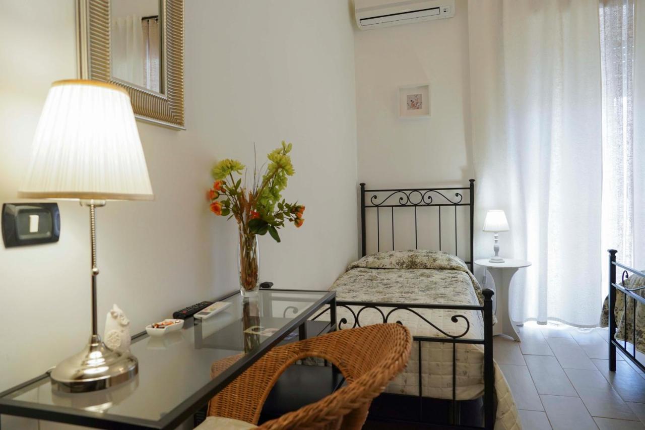 Bed and Breakfast Anthea Bb Napoli Экстерьер фото